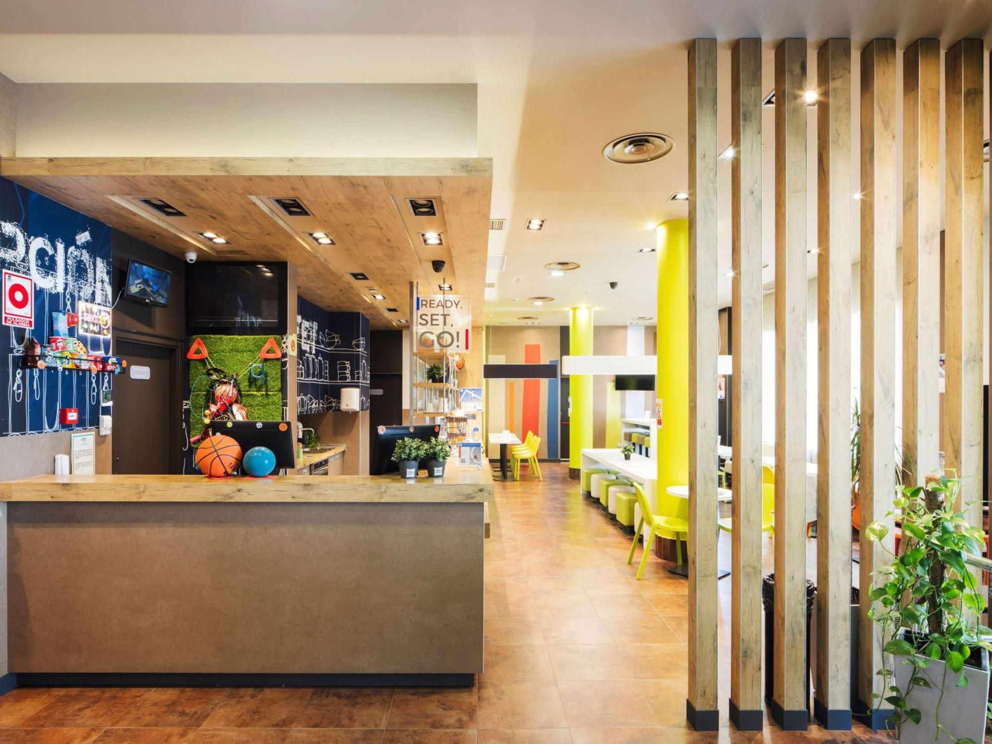 Ibis Budget Aeropuerto Guest house Seville